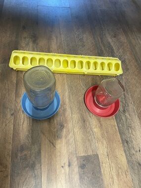 Pet Bird Waterer and Feeder Set - Yellow, Blue, Red